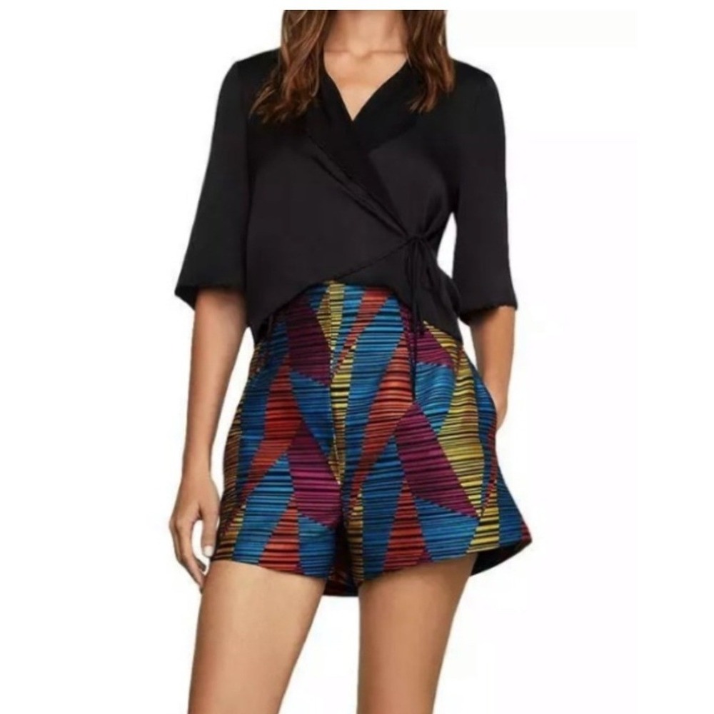 BCBGMAXAZRIA High Waist Geometric Jacquard Shorts Multi Color Womens Size 6